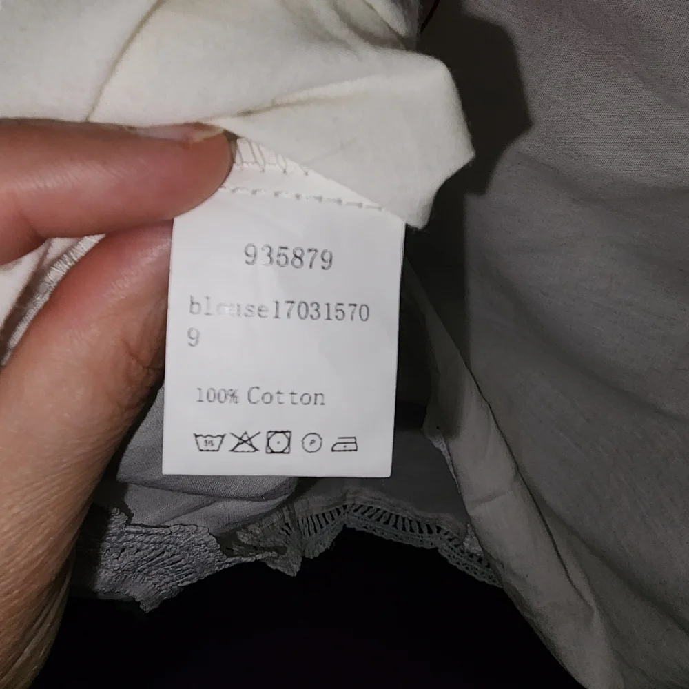 NWOT ASOS Off Shoulder Embroidered Top - Picture 5 of 8